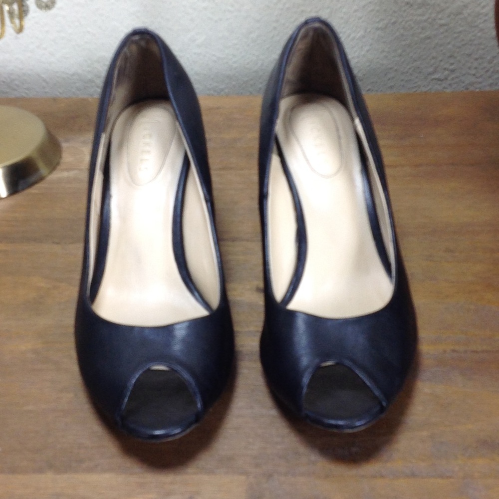 Nickels Black Peep Toe Faux Leather Covere… - Picture 2 of 7